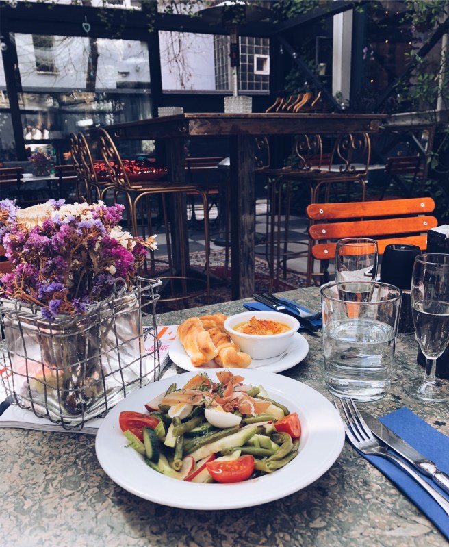 C3861068-6589-408D-91B0-2E1942E0F403